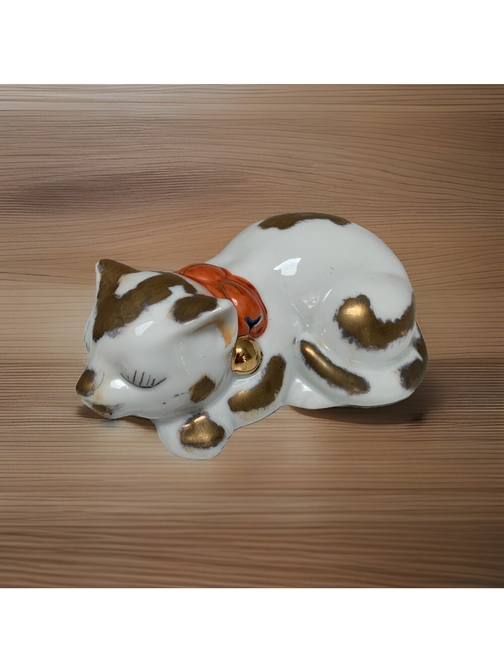 Kutani Sleeping Cat Rare Japanese Antique Nemuri Neko Hand Painted 9.5”